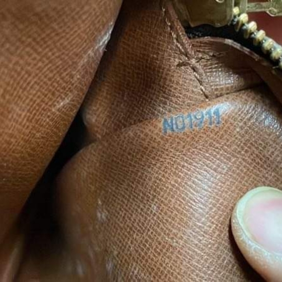 Louis Vuitton St Germain - Picture 4 of 17